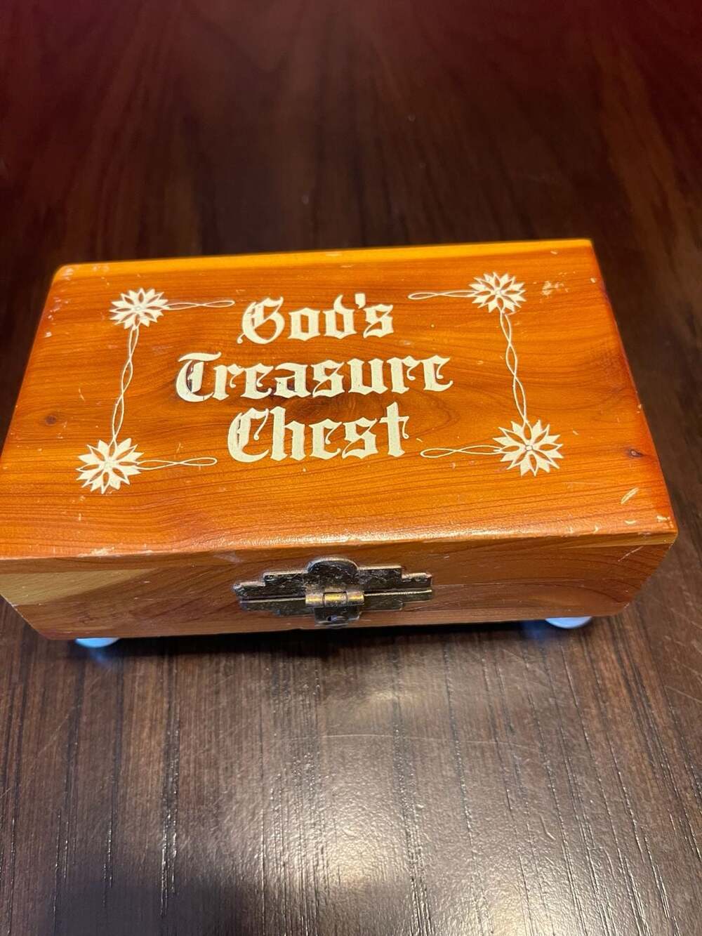 God's Treasure Chest Vintage Cedar Wood Keepsake Box with Scripture Cards
